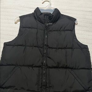 Old Navy Black Puffer Vest